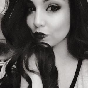 Meet your Posher, Mayra